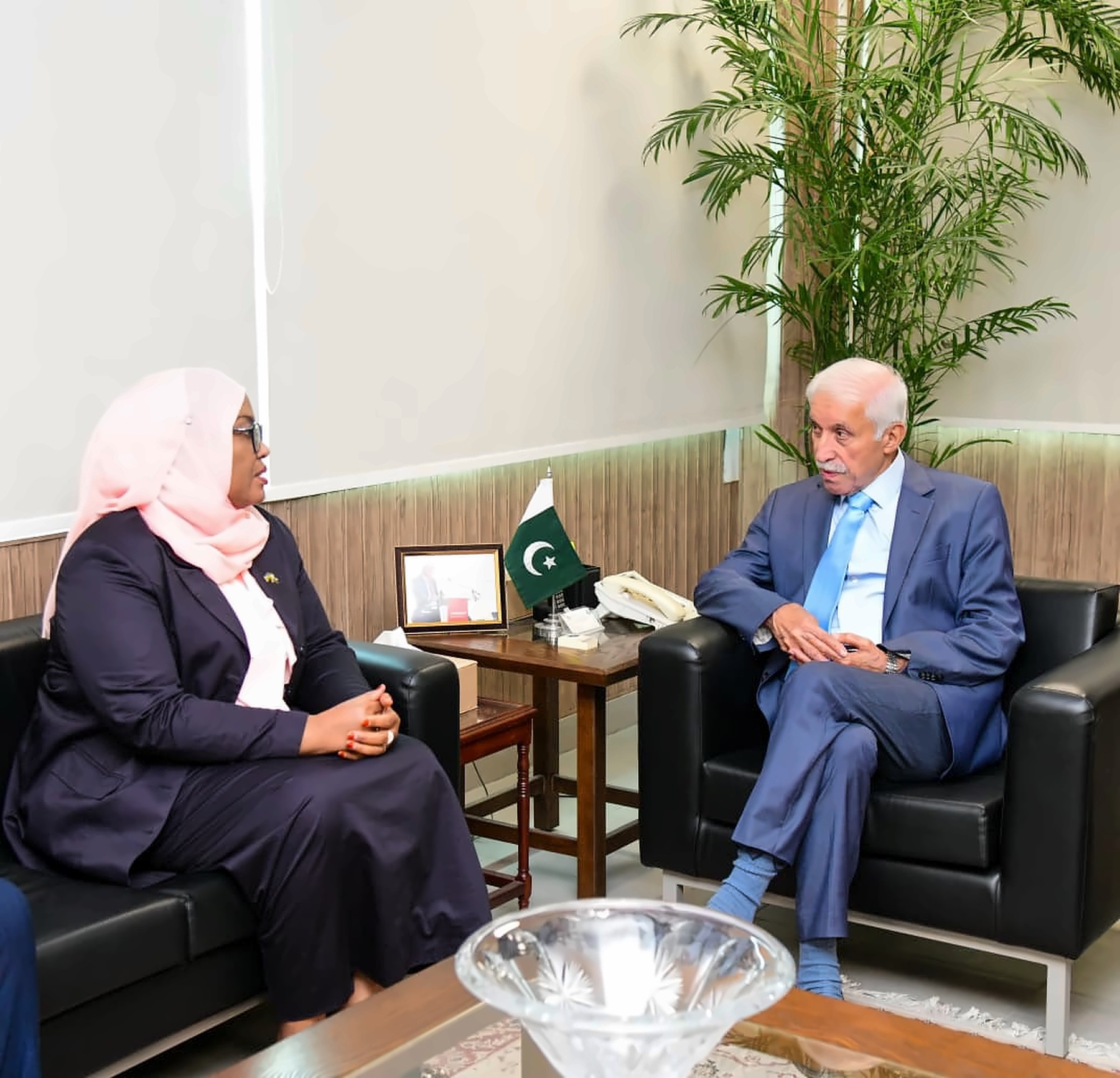 Pakistan, Rwanda move to strengthen direct trade, investment ties
